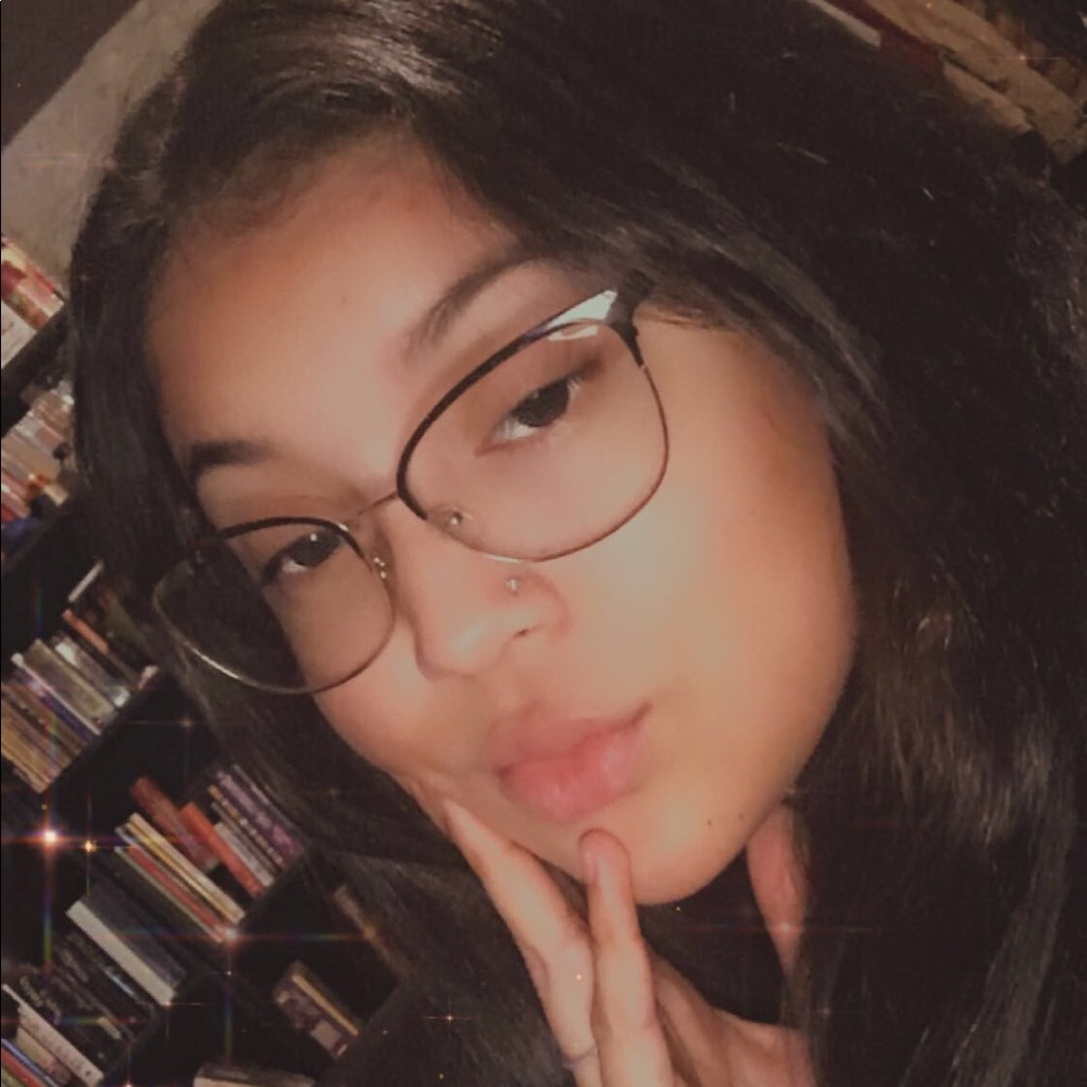 Meet your Posher, Gabriella